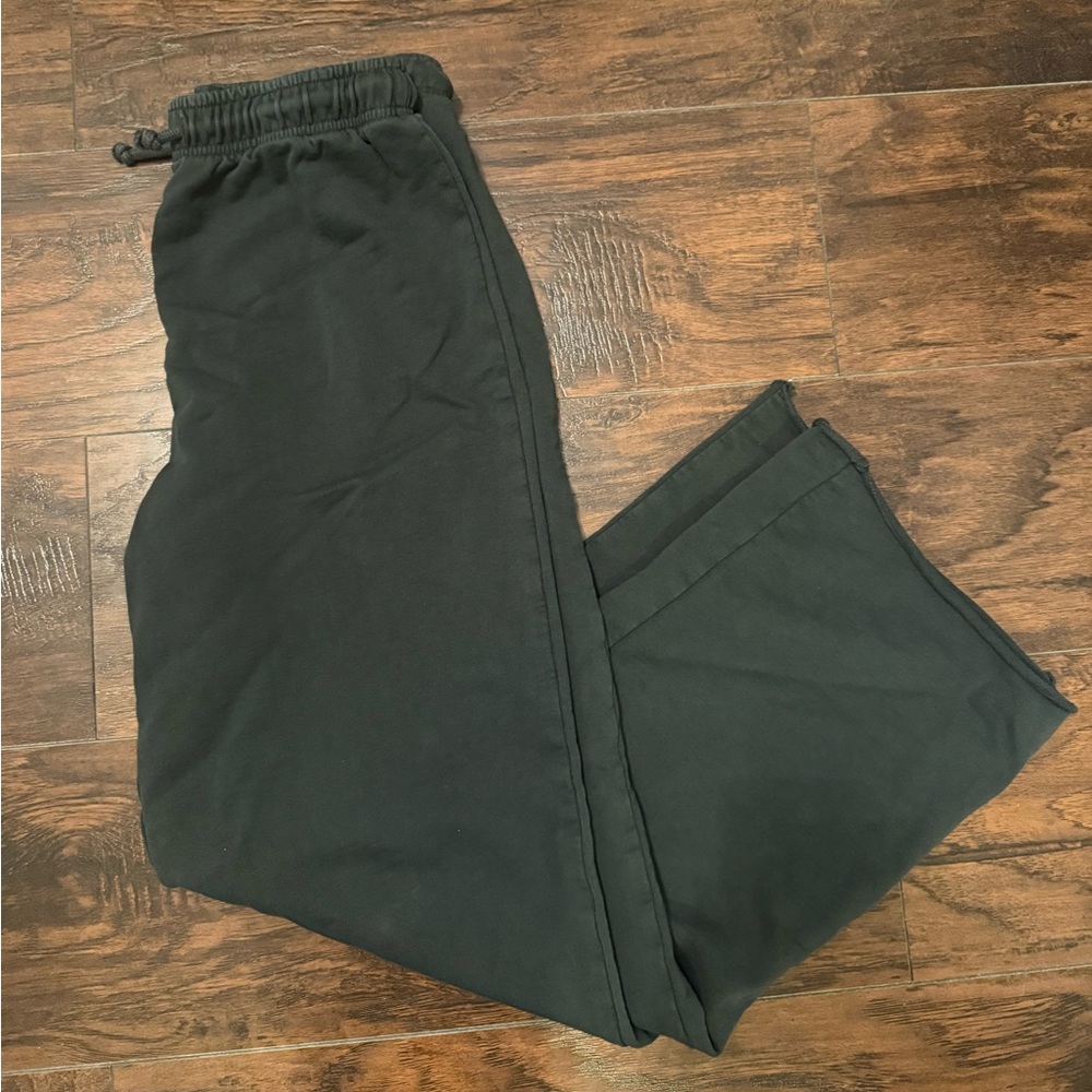 zara wide leg/baggy sweatpants